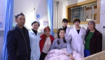 维汉情：春光明媚的季节里上演的大爱无言